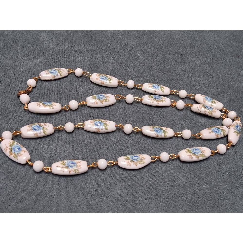 Vintage Blue Roses Glass Bead Necklace - Picture 6 of 7